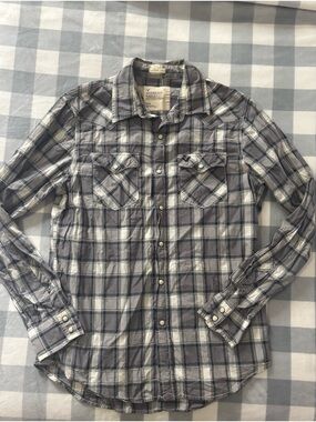 American Eagle Outfitters Gray and White Plaid Button-Down Shirt